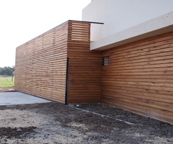 Casa en Haras de Hormigón armado y ladrillos huecos por Arq. Daniel